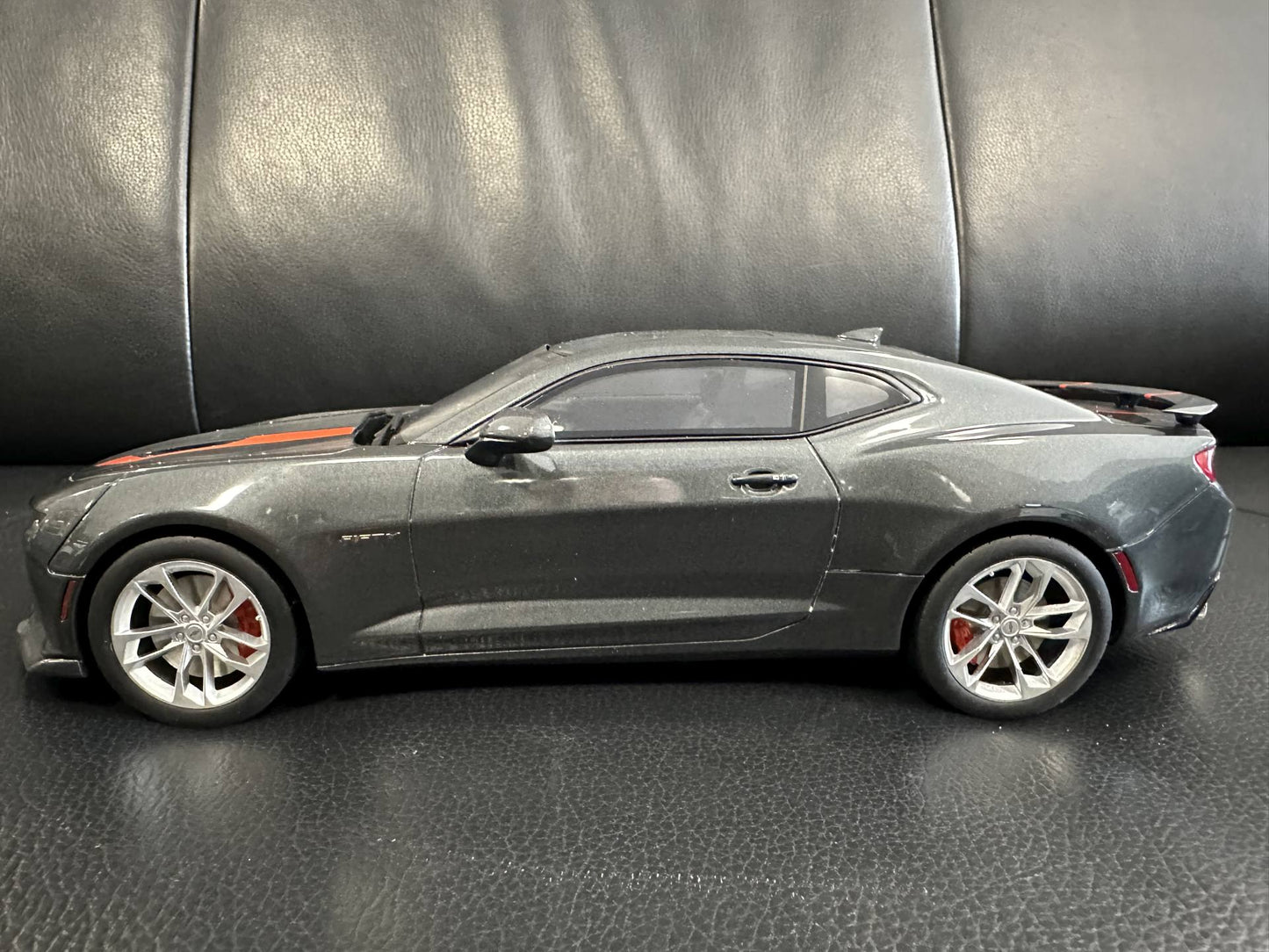Chevrolet Camaro SS 50Th Anniversary 2017 grey Limitiert 514/999 1:18 GT Spirit GT191 Шевролет Камаро сив Лимитирана