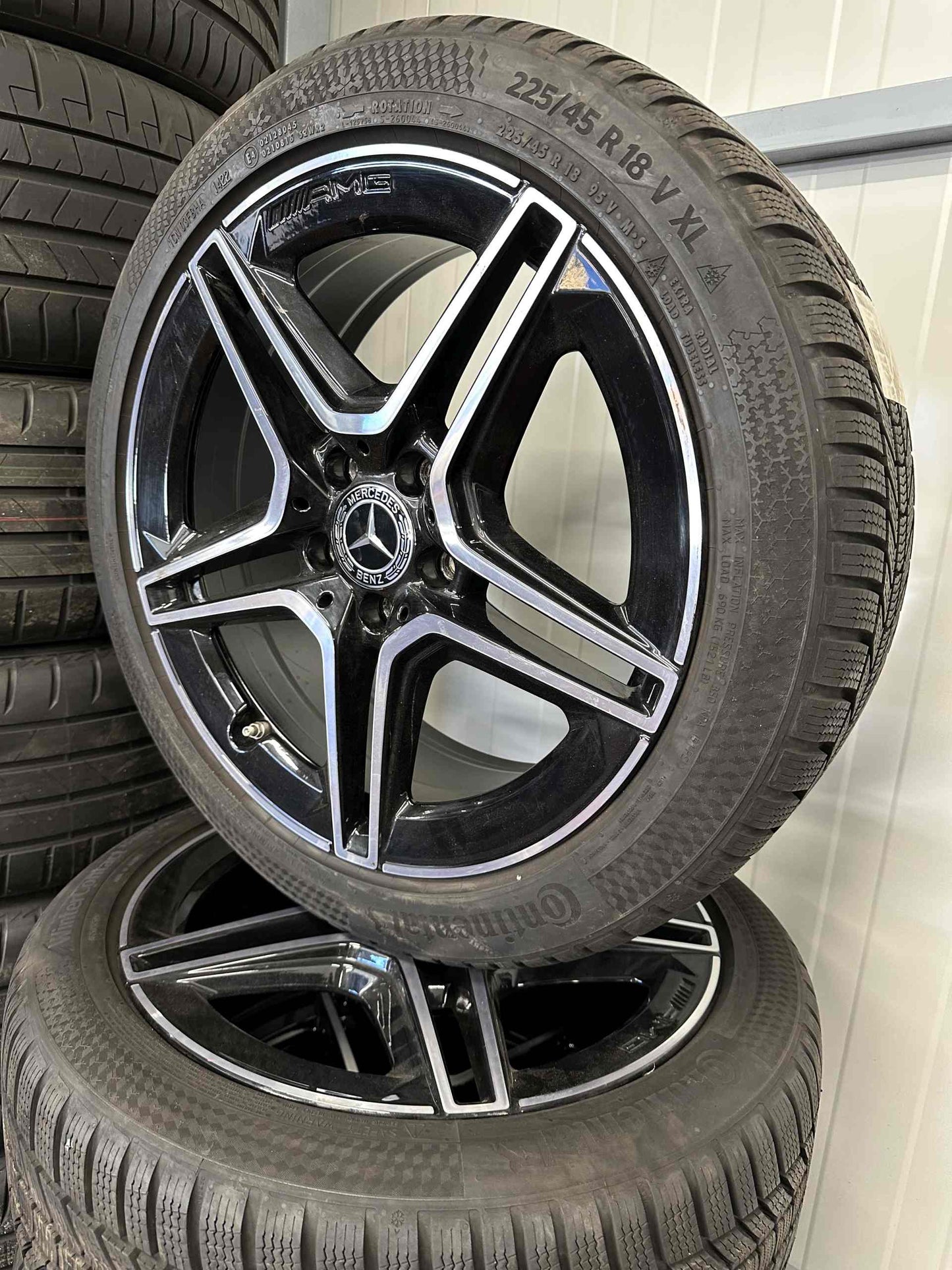 Оригинал Mercedes A B Cla Klasse W177 W118 18 Zoll AMG Мерцедес А Б Цла W177 W118 18 цола AMG джанти зимен комплект зимни гуми