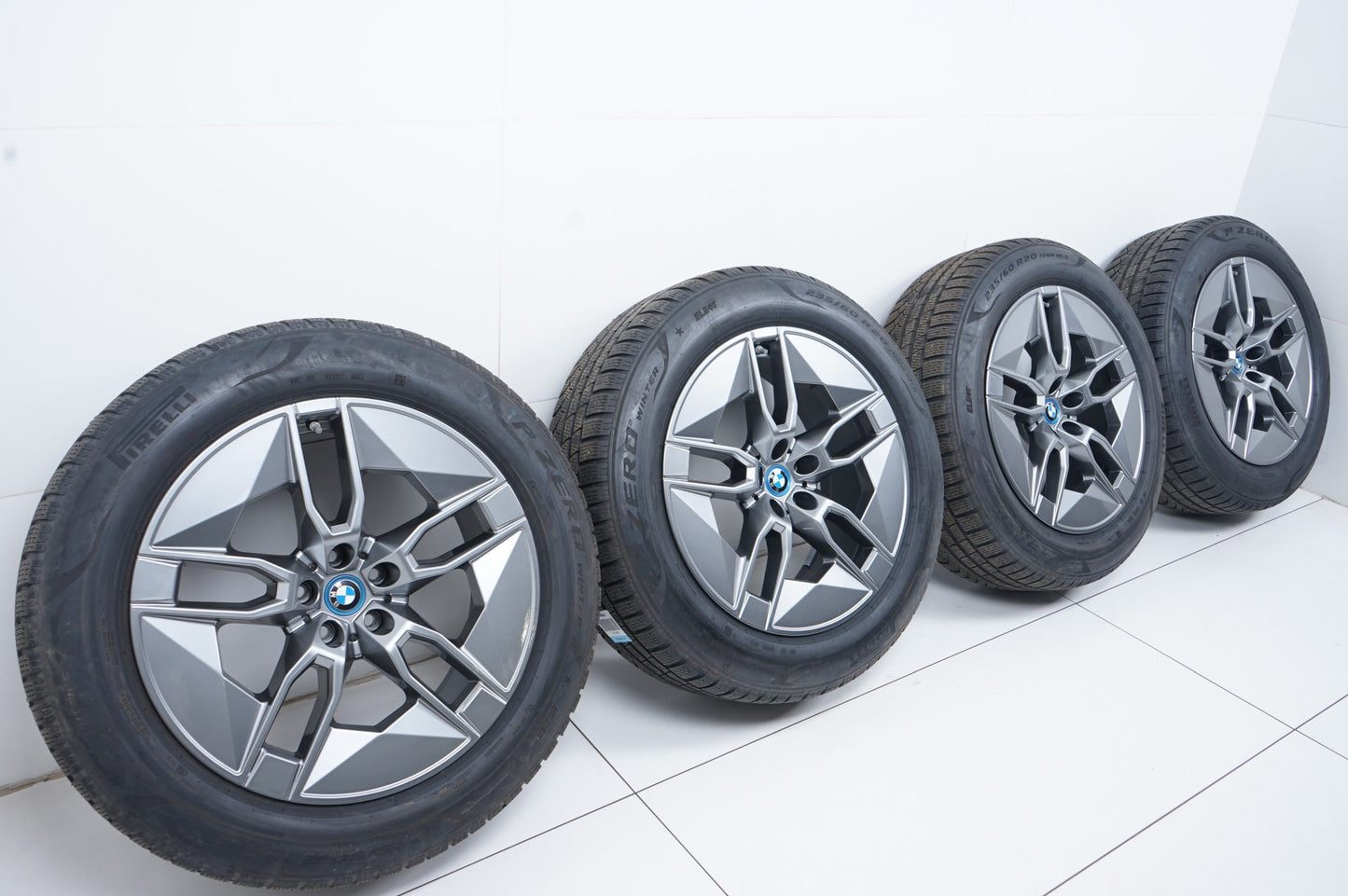 Оригинални BMW iX20 i20 20 Zoll 1002 Бмв 20 цола джанти 1002 зимен комплект зимни гуми