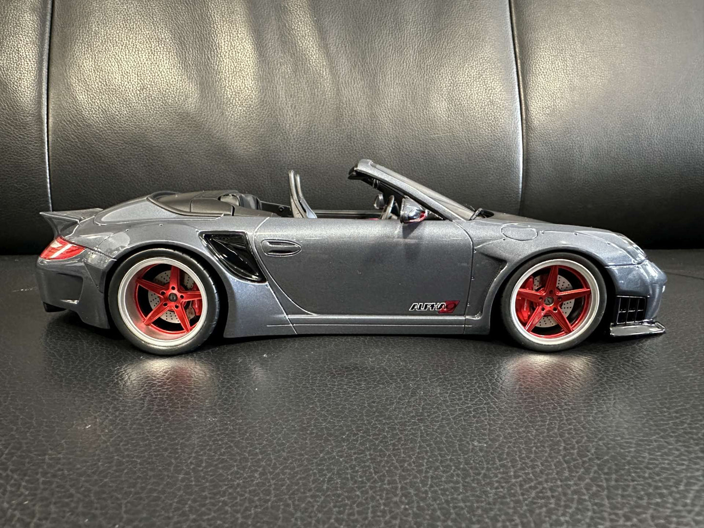 Porsche 911 997 LB Works Cabrio blue Limitiert 123/999 1:18 GT Spirit GT463 Порше 911 997 Кабрио син Лимитирана