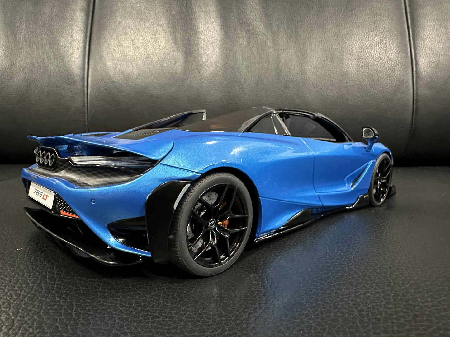 Mclaren Spider Amit blue Limitiert 387/999 1:18 GT Spirit GT886 Макларън Спайдер Лимитирана син