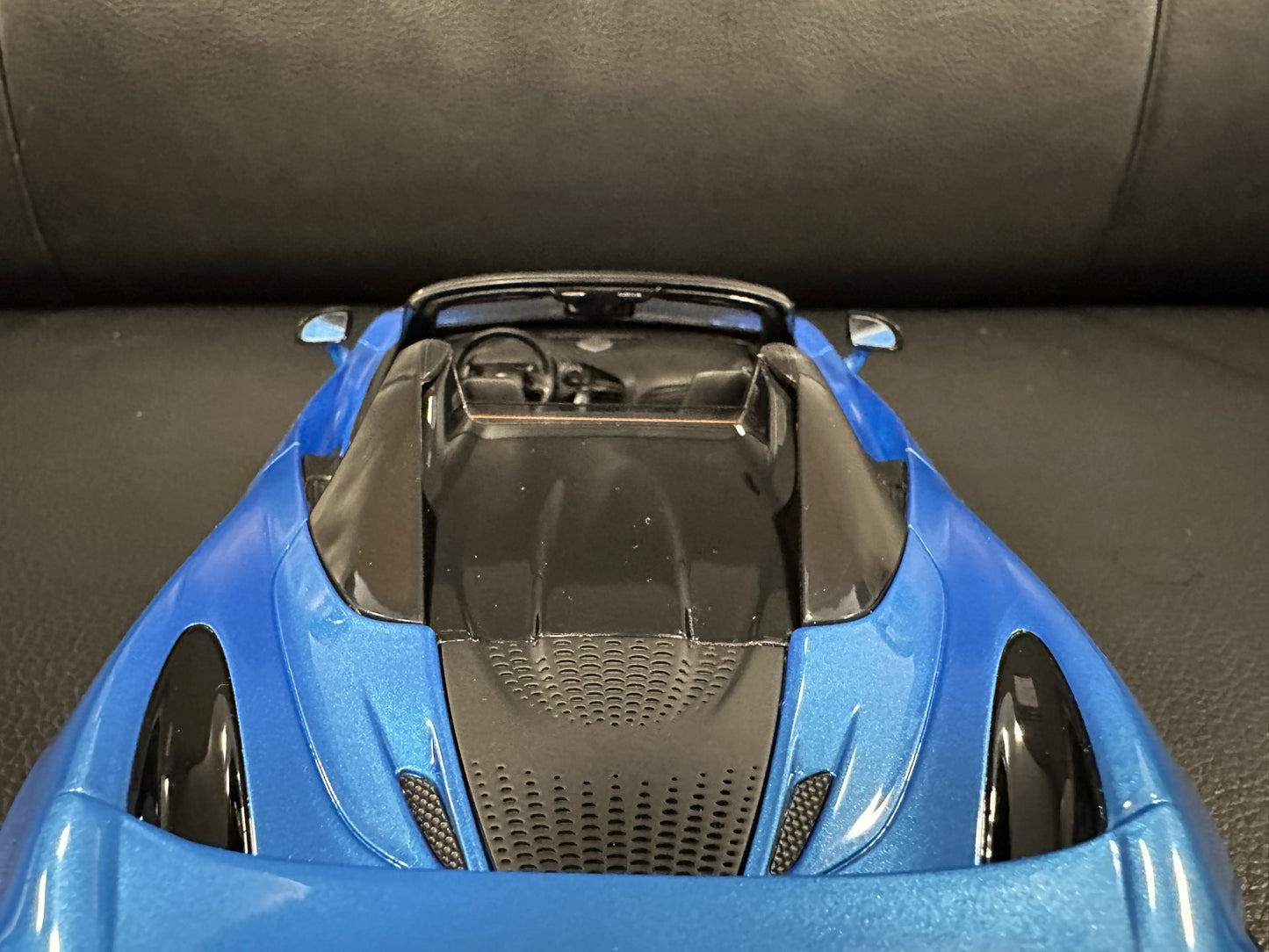 Mclaren Spider Amit blue Limitiert 387/999 1:18 GT Spirit GT886 Макларън Спайдер Лимитирана син