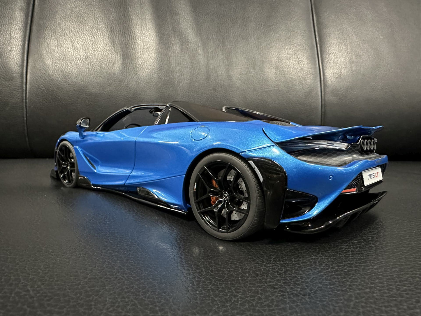 Mclaren Spider Amit blue Limitiert 387/999 1:18 GT Spirit GT886 Макларън Спайдер Лимитирана син