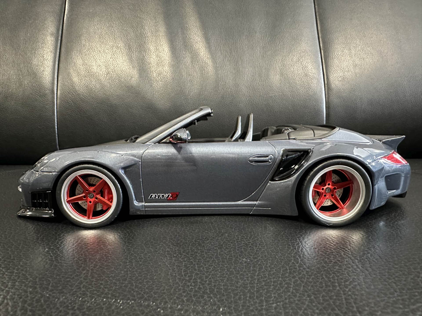 Porsche 911 997 LB Works Cabrio blue Limitiert 123/999 1:18 GT Spirit GT463 Порше 911 997 Кабрио син Лимитирана