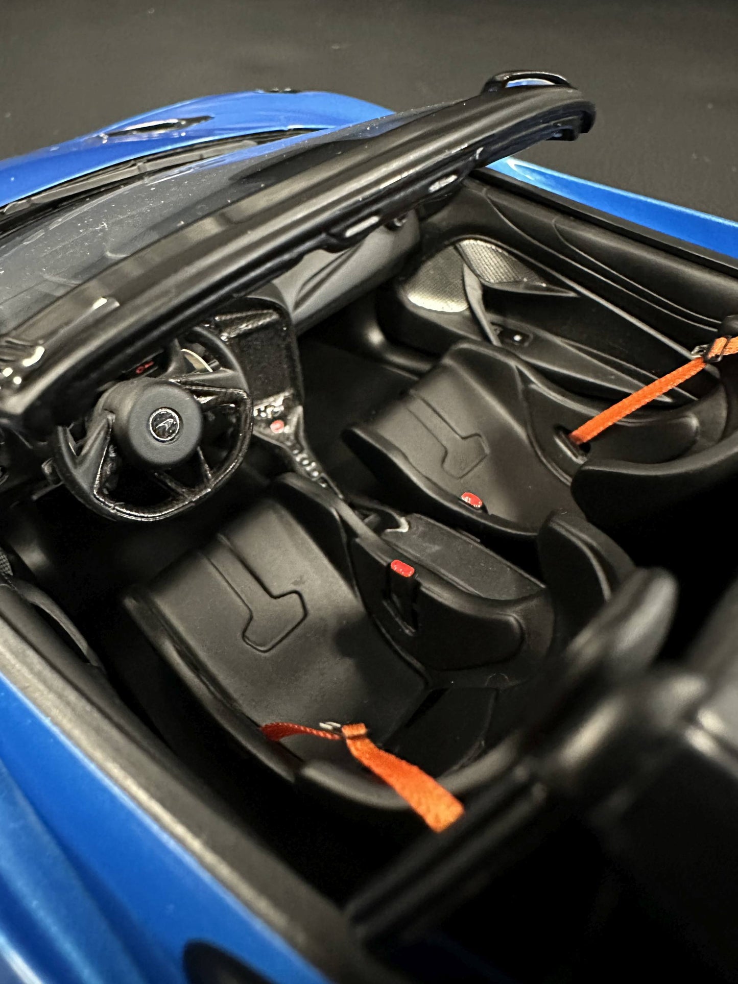 Mclaren Spider Amit blue Limitiert 387/999 1:18 GT Spirit GT886 Макларън Спайдер Лимитирана син