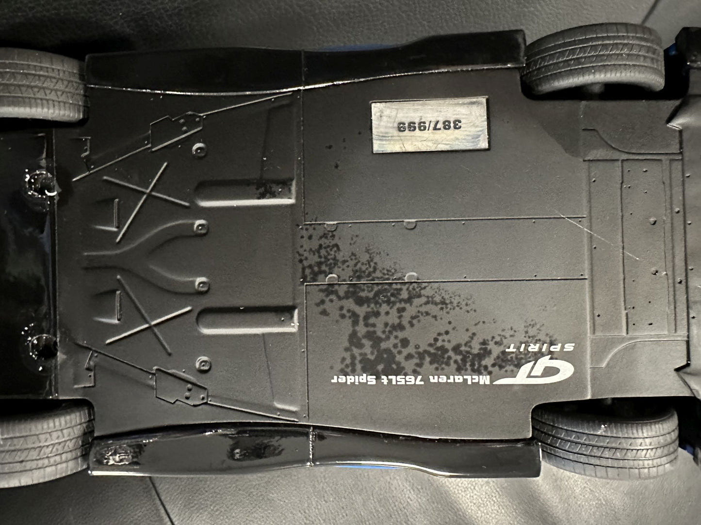 Mclaren Spider Amit blue Limitiert 387/999 1:18 GT Spirit GT886 Макларън Спайдер Лимитирана син