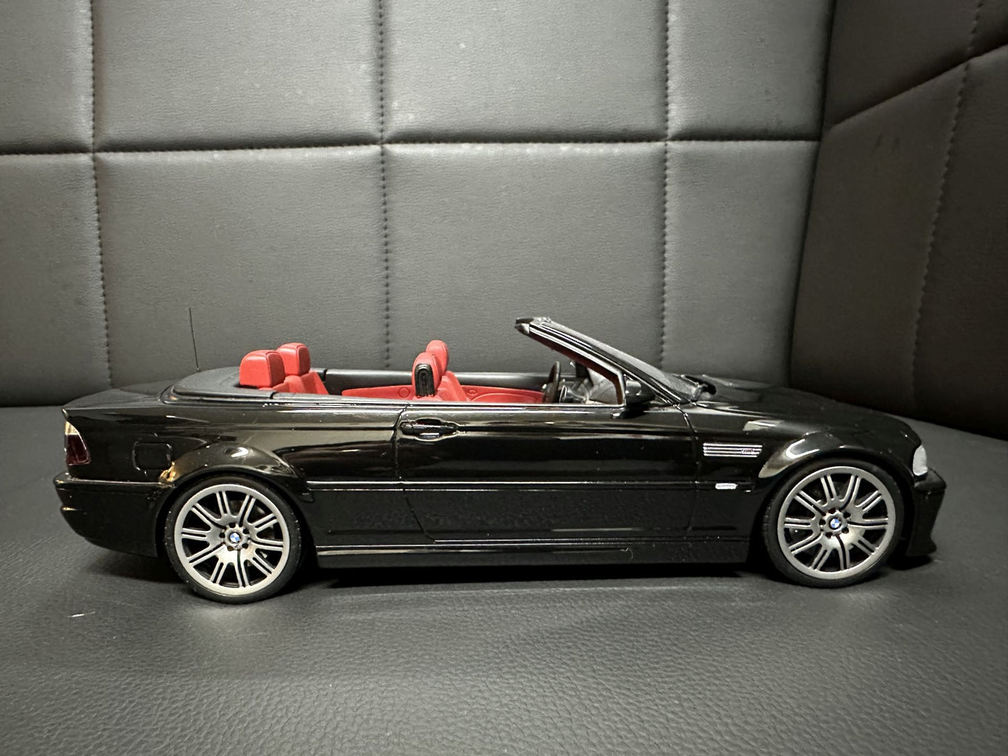 Bmw M3 E46 Cabrio Black Limitiert 3339/4000 1:18 OTTO OT380 Бмв M3 Е46 Кабрио черен Лимитирана