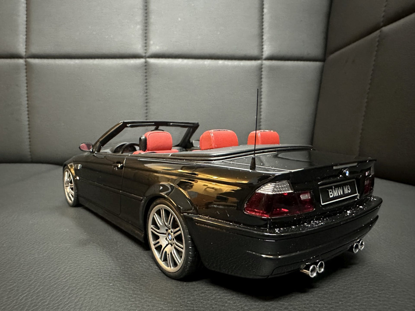 Bmw M3 E46 Cabrio Black Limitiert 3339/4000 1:18 OTTO OT380 Бмв M3 Е46 Кабрио черен Лимитирана