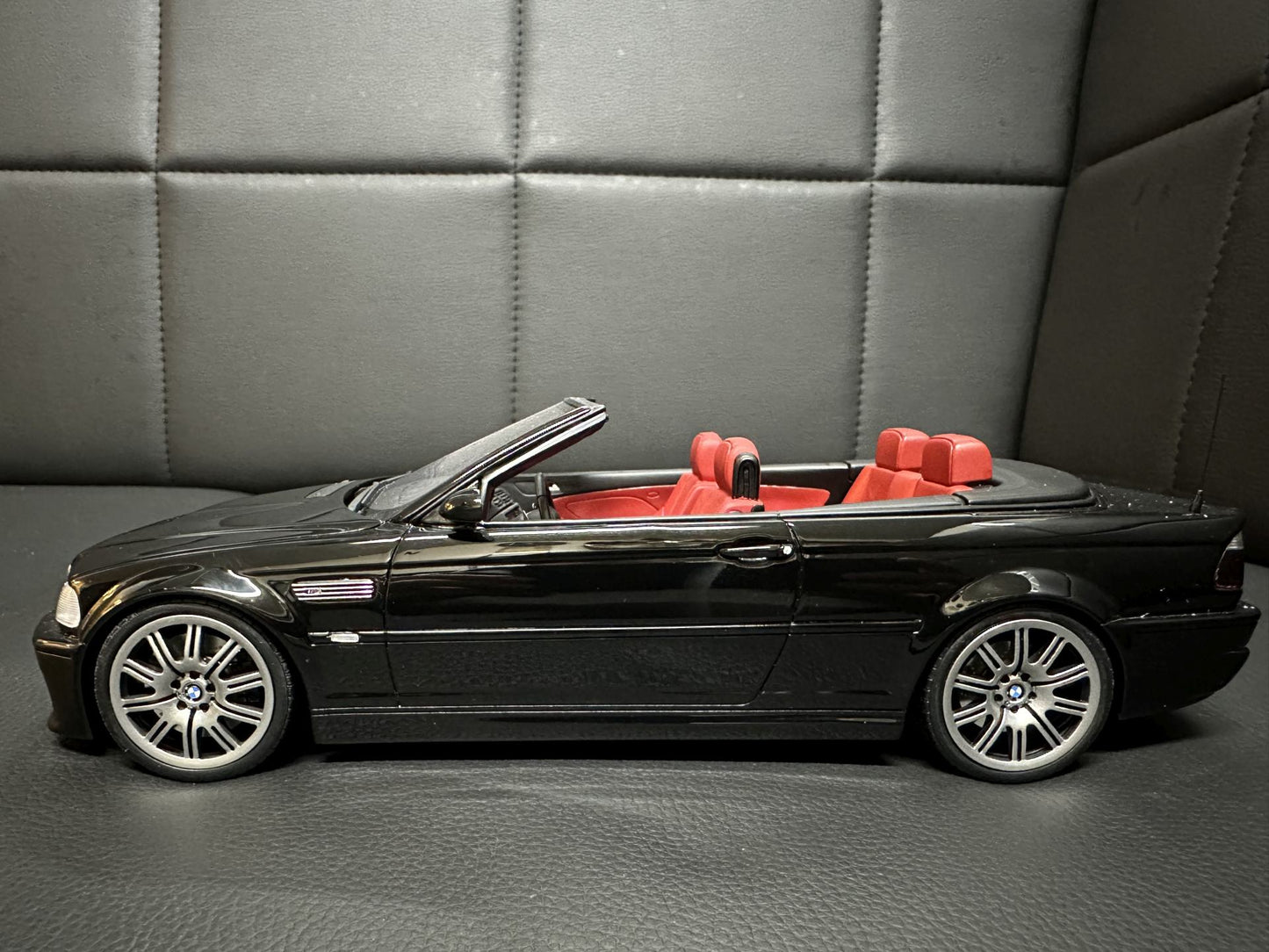 Bmw M3 E46 Cabrio Black Limitiert 3339/4000 1:18 OTTO OT380 Бмв M3 Е46 Кабрио черен Лимитирана