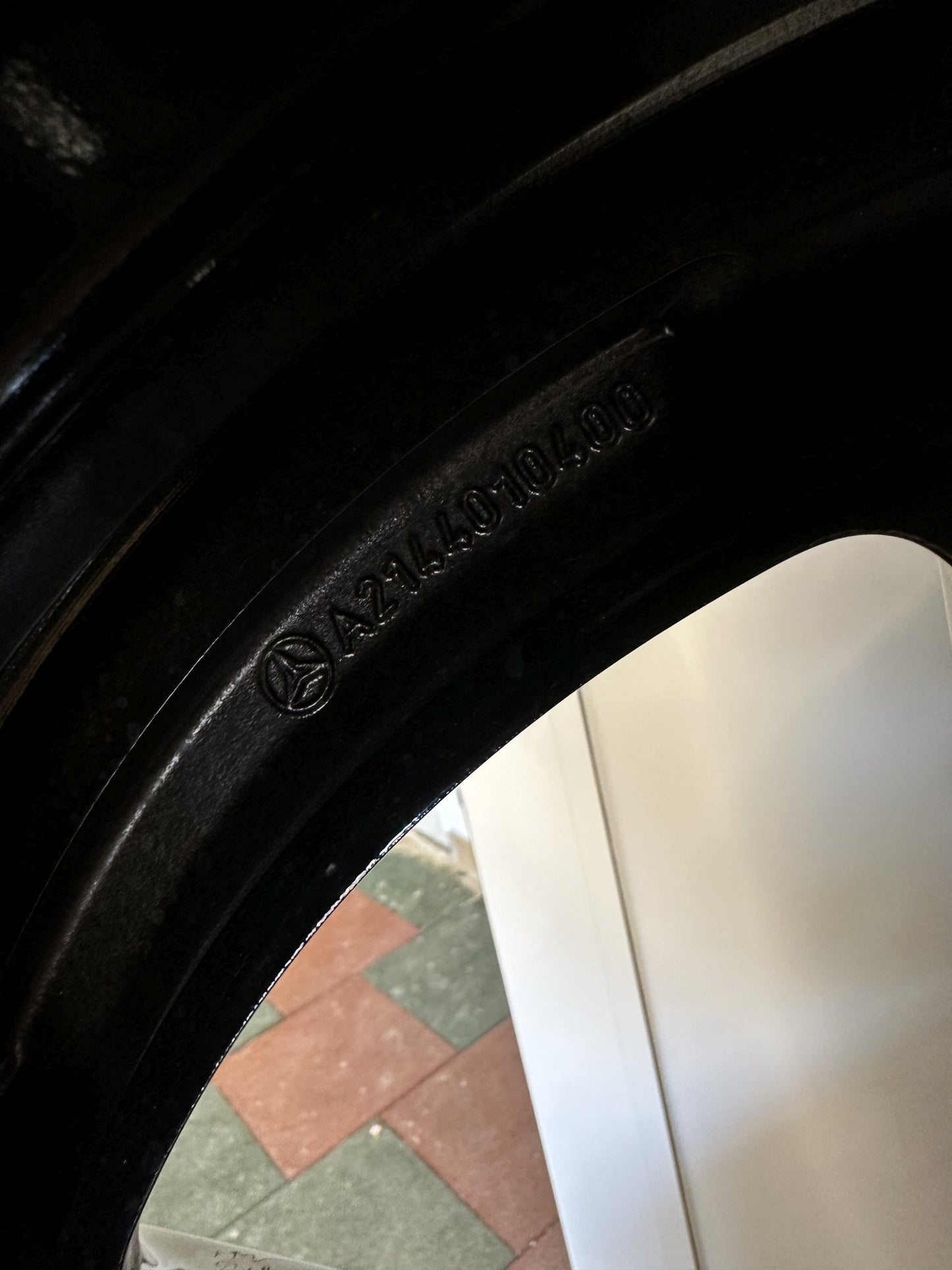 Като Нови Mercedes E Klasse W214 19 Zoll AMG Мерцедес E класа W214 19 цола AMG летен комплект летни гуми