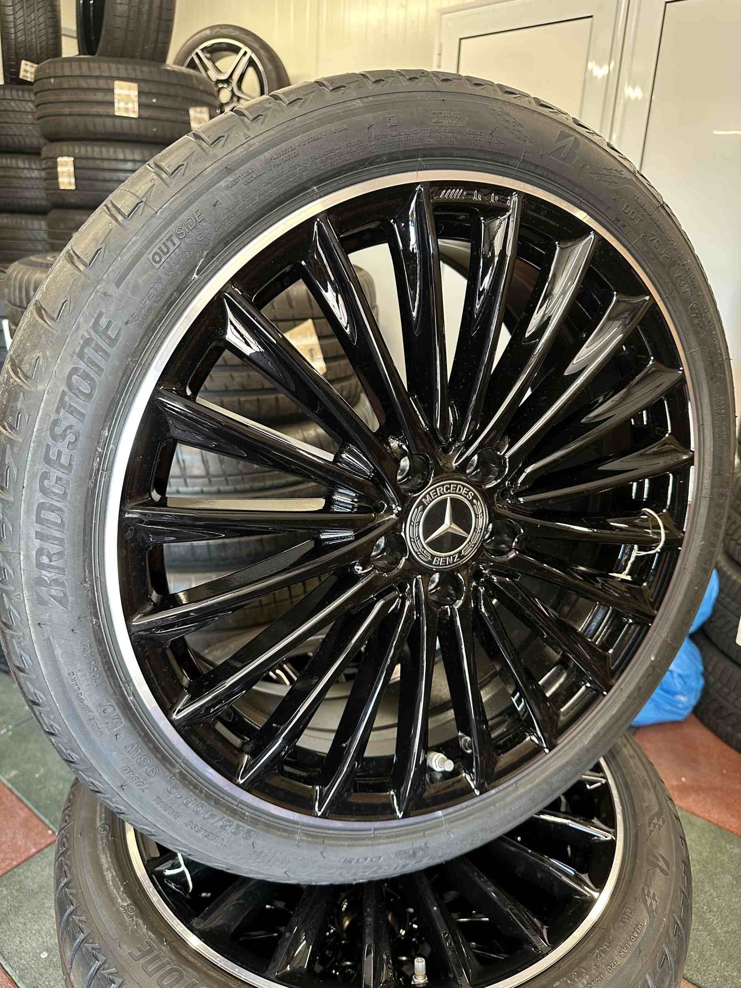 Като Нови Mercedes A B CLA Klasse AMG 19 Zoll W177 W247 W118 Мерцедес А Б ЦЛА Класа 19 цола AMG джанти летен комплект летни гуми