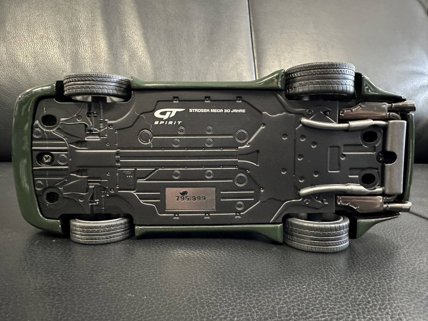 Porsche 911 Strosek Mega 30 Year green Limitiert 795/999 1:18 GT Spirit GT482 Порше 911 зелен Лимитирана