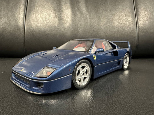 Ferrari F40 1987 blue Limitiert 440/999 1:18 GT Spirit GT914 Ферари Ф40 син Лимитирана