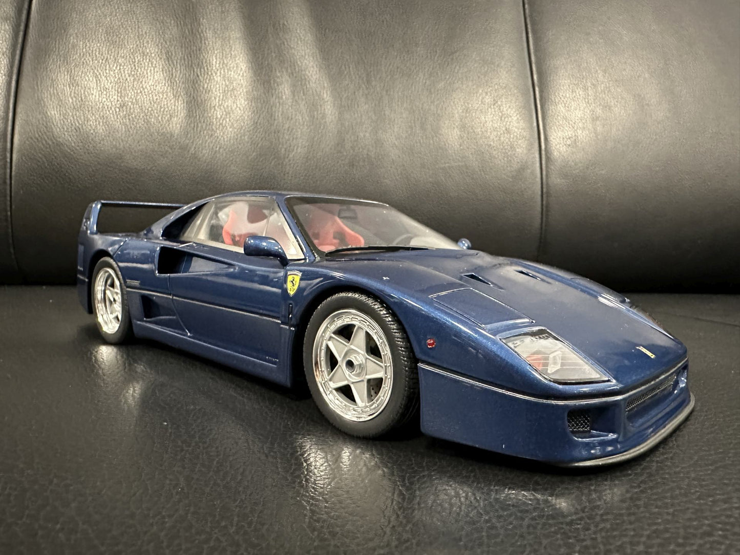 Ferrari F40 1987 blue Limitiert 440/999 1:18 GT Spirit GT914 Ферари Ф40 син Лимитирана