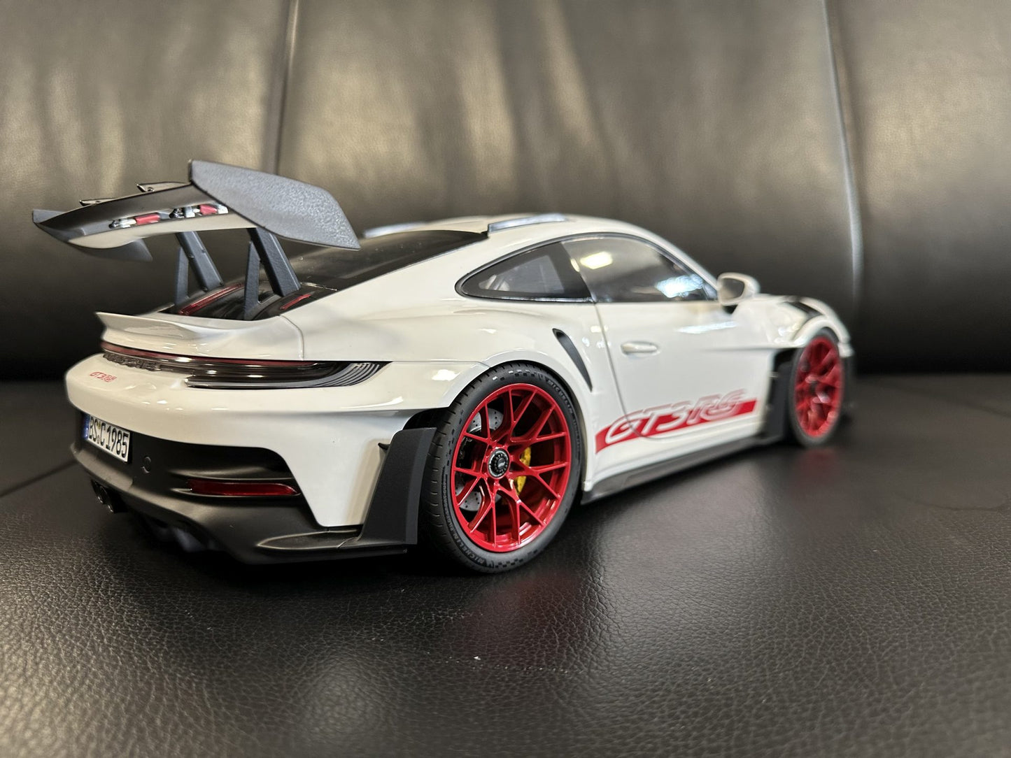 Porsche 911 GT3 RS 2022 white/red 1:12 NOREV 127530 Порше ГТ3 РС бял/червен