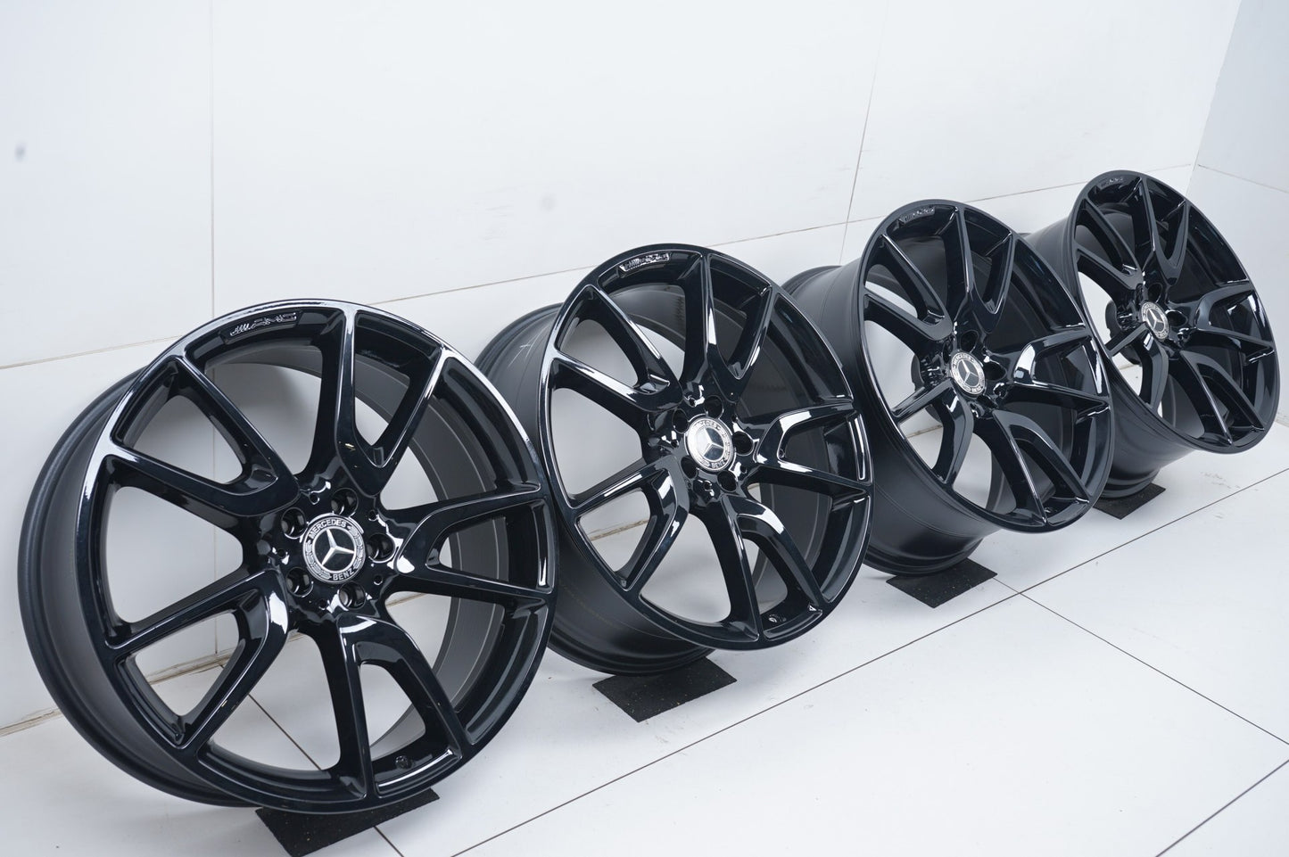 Оригинал като нови Mercedes GLC43 AMG W253 C253 Klasse 21 Zoll  Мерцедес ГЛЦ43 AMG Класа Алуминиеви джанти 21 цола A2534012000 A2534012800