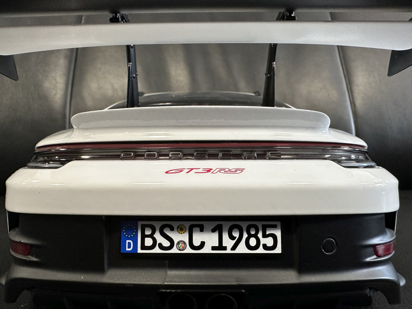 Porsche 911 GT3 RS 2022 white/red 1:12 NOREV 127530 Порше ГТ3 РС бял/червен
