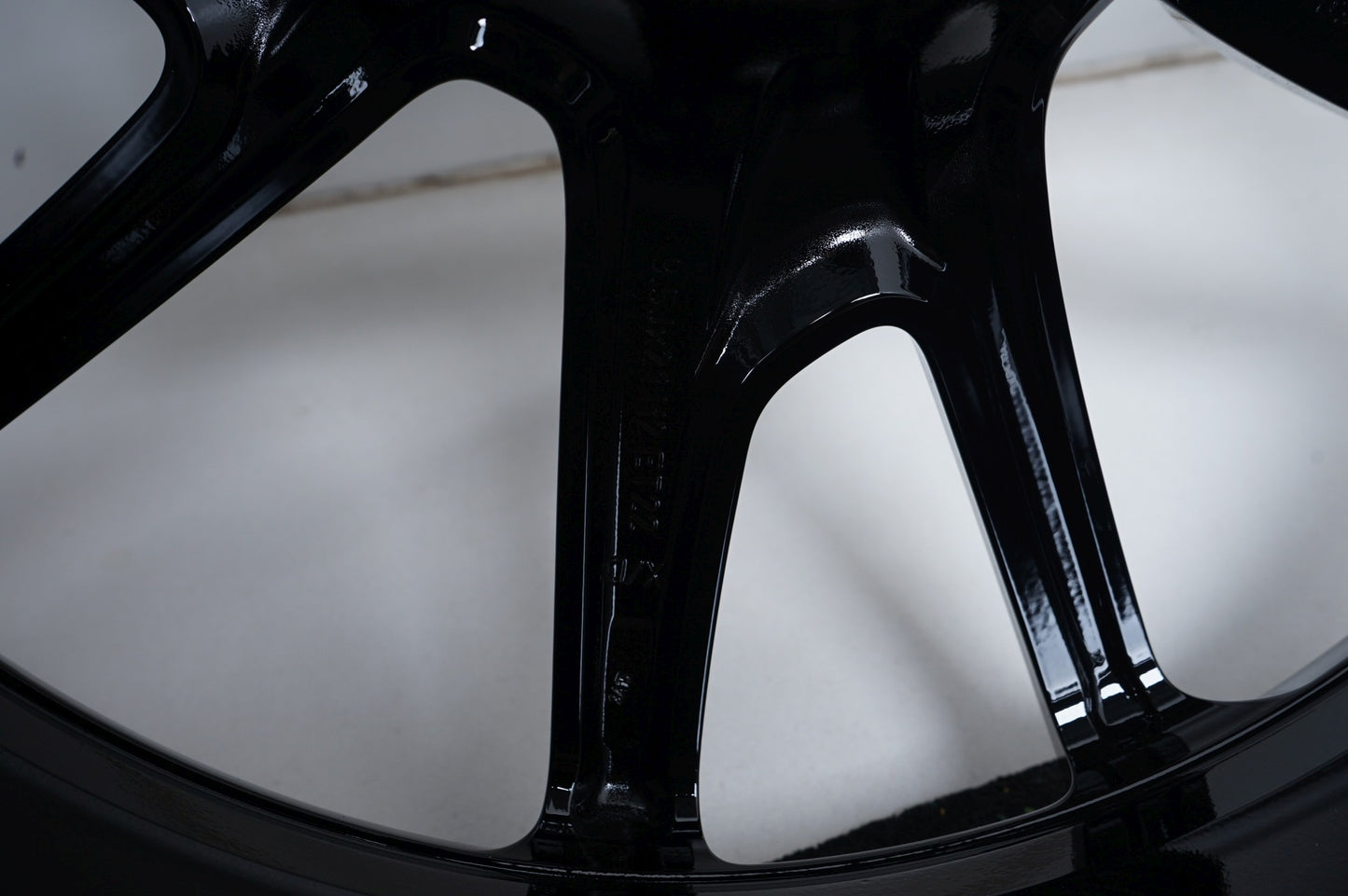 Оригинал като нови Mercedes GLC43 AMG W253 C253 Klasse 21 Zoll  Мерцедес ГЛЦ43 AMG Класа Алуминиеви джанти 21 цола A2534012000 A2534012800