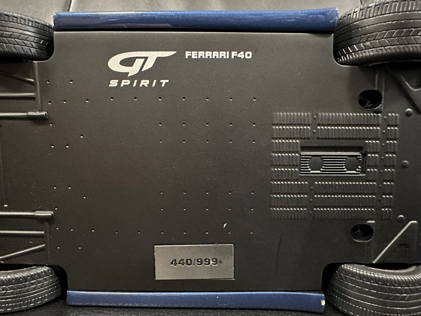 Ferrari F40 1987 blue Limitiert 440/999 1:18 GT Spirit GT914 Ферари Ф40 син Лимитирана