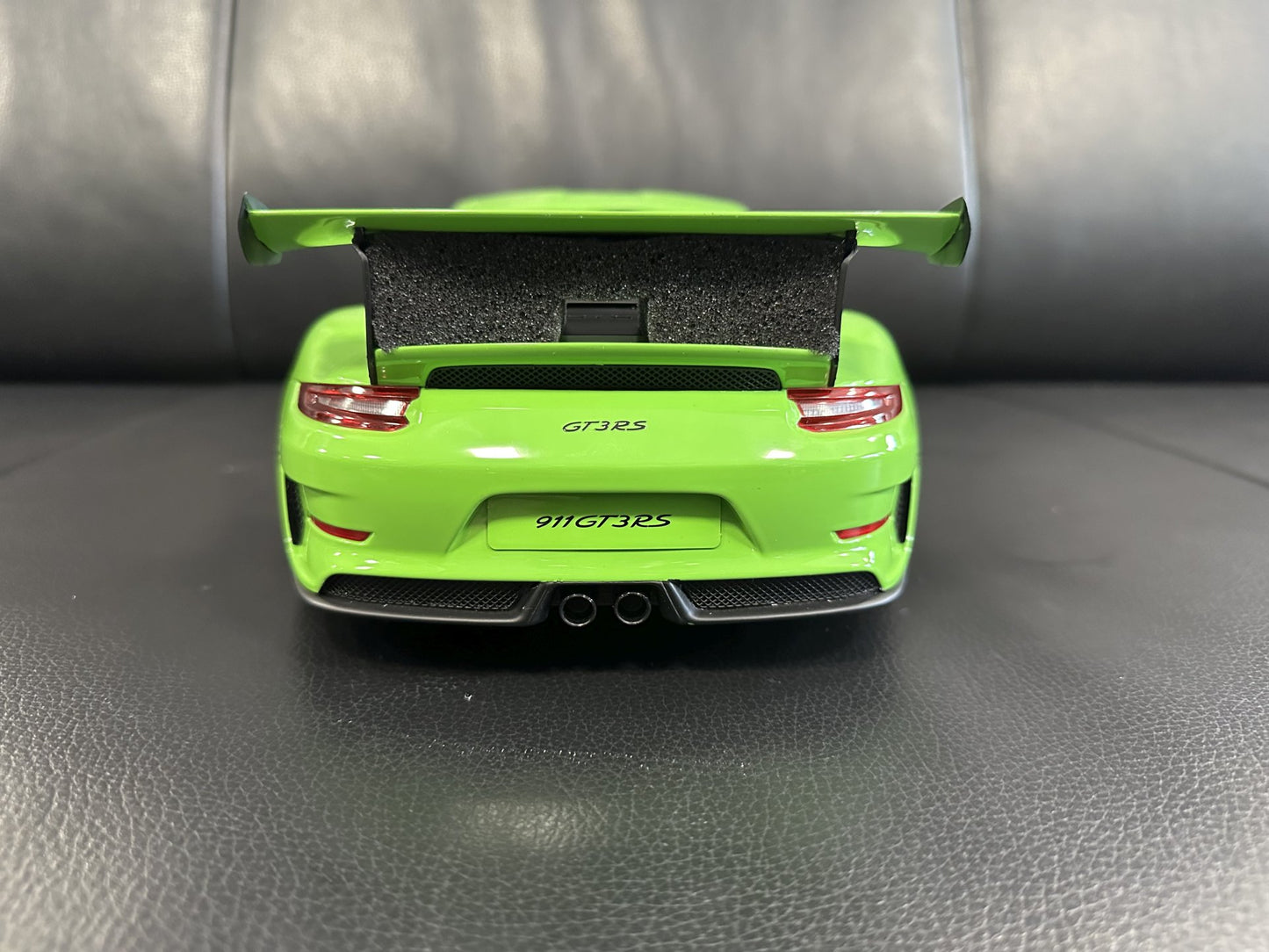 Porsche 911 991.2 GT3 RS Coupe green Limitiert 412/999 1:12 GT Spirit GT917 Порше ГТ3 зелен Лимитирана