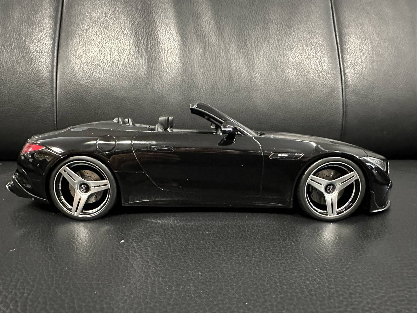 Mercedes Benz 600SL Brabus 750 BODO Buschmann Edition 2023 black Limitiert 570/999 1:18 GT Spirit GT503 Мерцедес Бенц Брабус 600СЛ черен Лимитирана