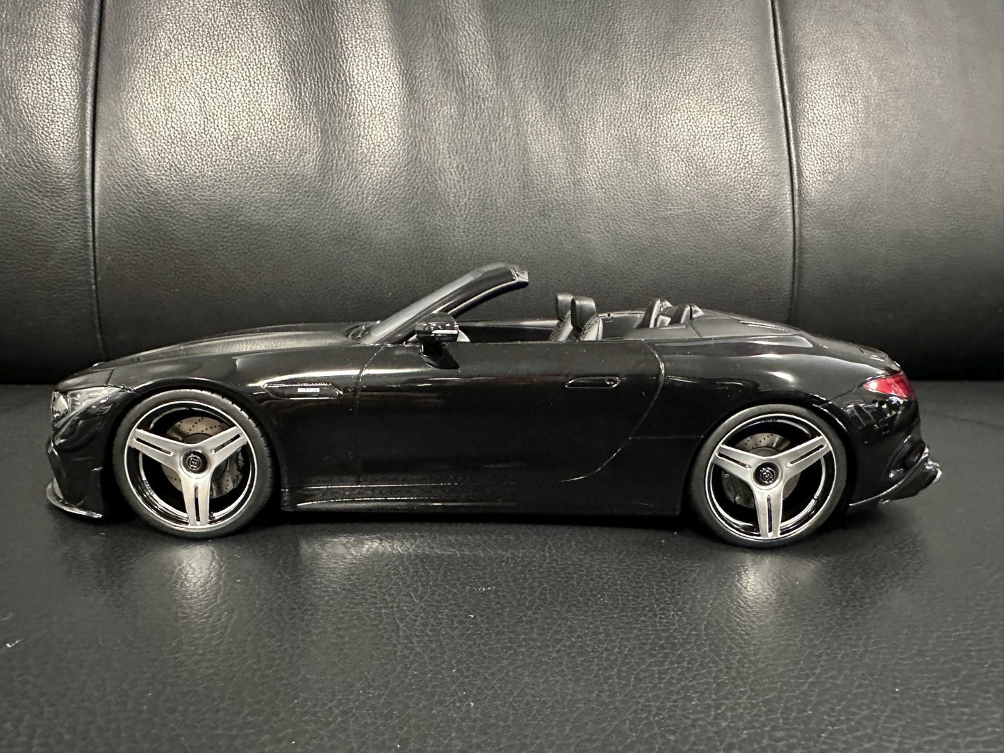 Mercedes Benz 600SL Brabus 750 BODO Buschmann Edition 2023 black Limitiert 570/999 1:18 GT Spirit GT503 Мерцедес Бенц Брабус 600СЛ черен Лимитирана