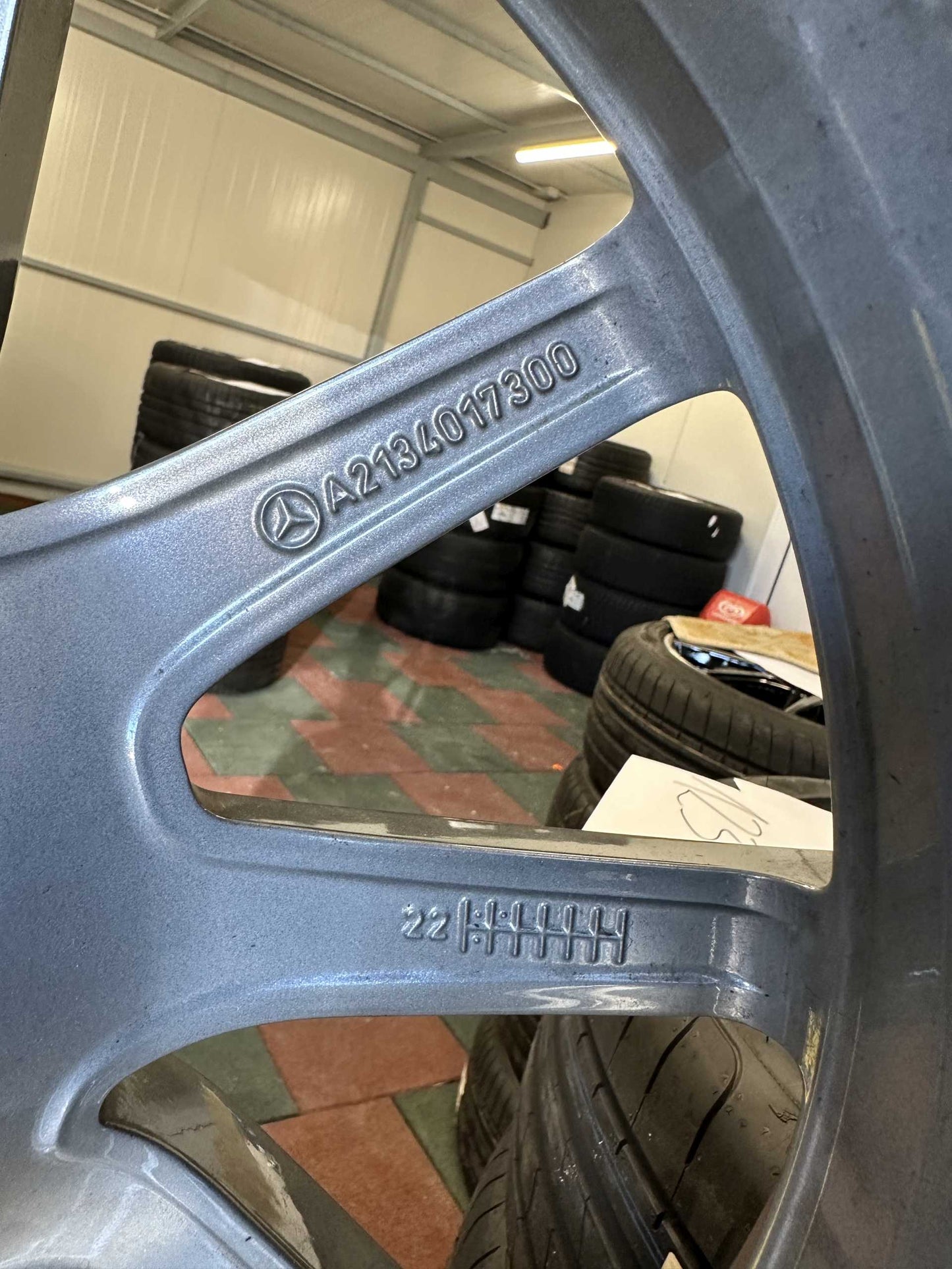 Оригинал Нови Mercedes E Klasse W213 AMG 19 Zoll Мерцедес Е класа W213 S213 19 цола AMG джанти летен комплект летни гуми