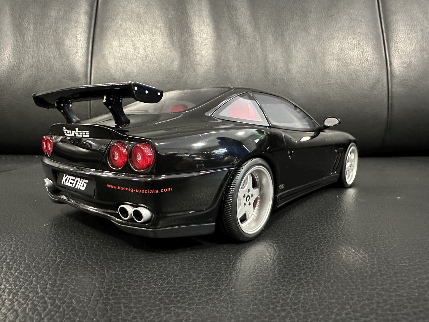 Ferrari 550 Koenig Special Nero black Limitiert 614/999 1:18 GT Spirit GT336 Ферари 550 черен Лимитирана