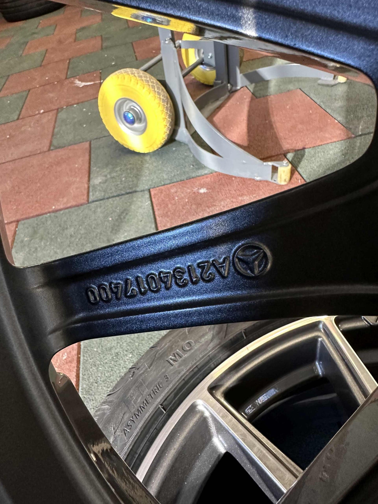 Оригинал Нови Mercedes E Klasse W213 AMG 19 Zoll Мерцедес Е класа W213 S213 19 цола AMG джанти летен комплект летни гуми