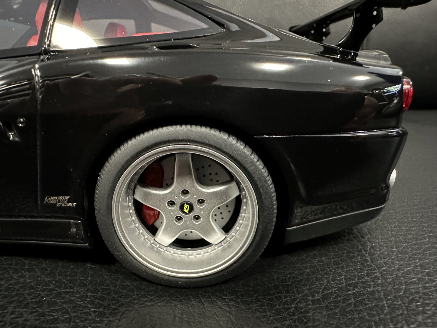 Ferrari 550 Koenig Special Nero black Limitiert 614/999 1:18 GT Spirit GT336 Ферари 550 черен Лимитирана