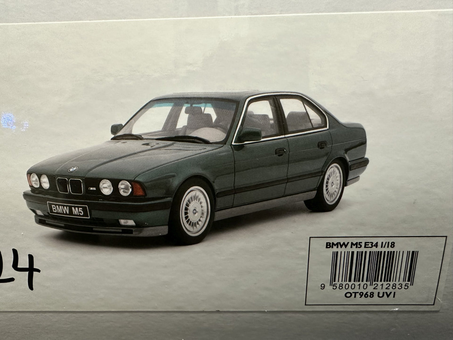 Bmw M5 E34 Limousine green Limitiert 2432/3000 1:18 OTTO OT968 Бмв M5 Е34 зелен Лимитирана