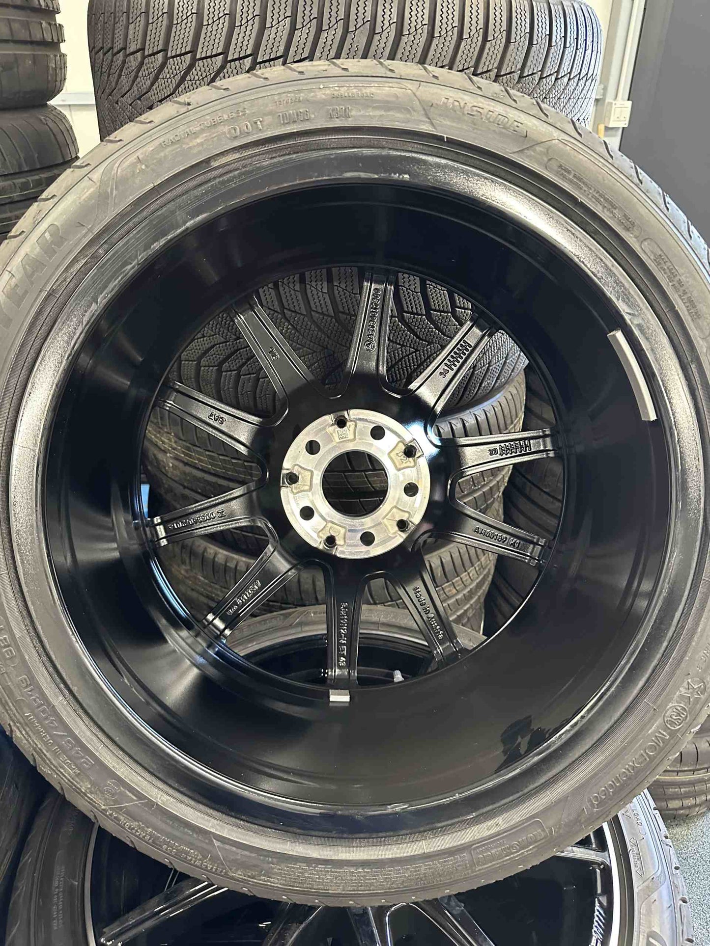 Като Нови Оригинал Mercedes E Klasse W213 AMG 245 40 19 Zoll Е класа W213 19 цола AMG джанти летен комплект летни гуми