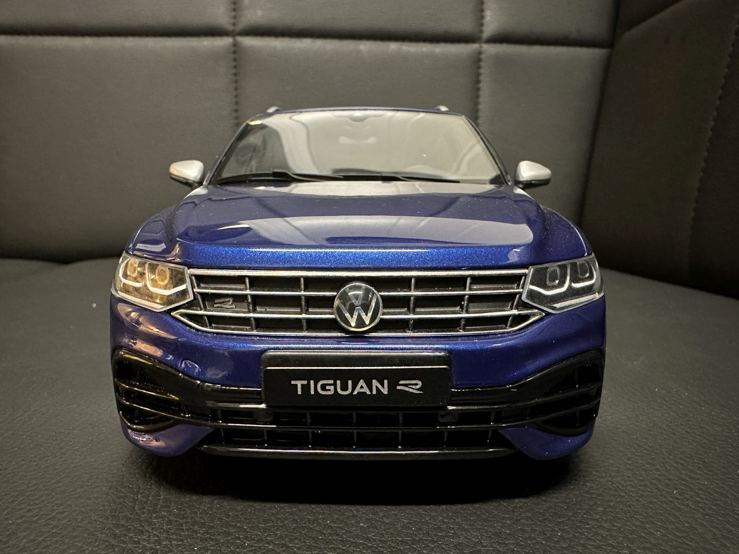 Volkswagen Tiguan R blue Limitiert 1101/1500 1:18 OTTO OT423 Фолксваген Тигуан Р син Лимитирана