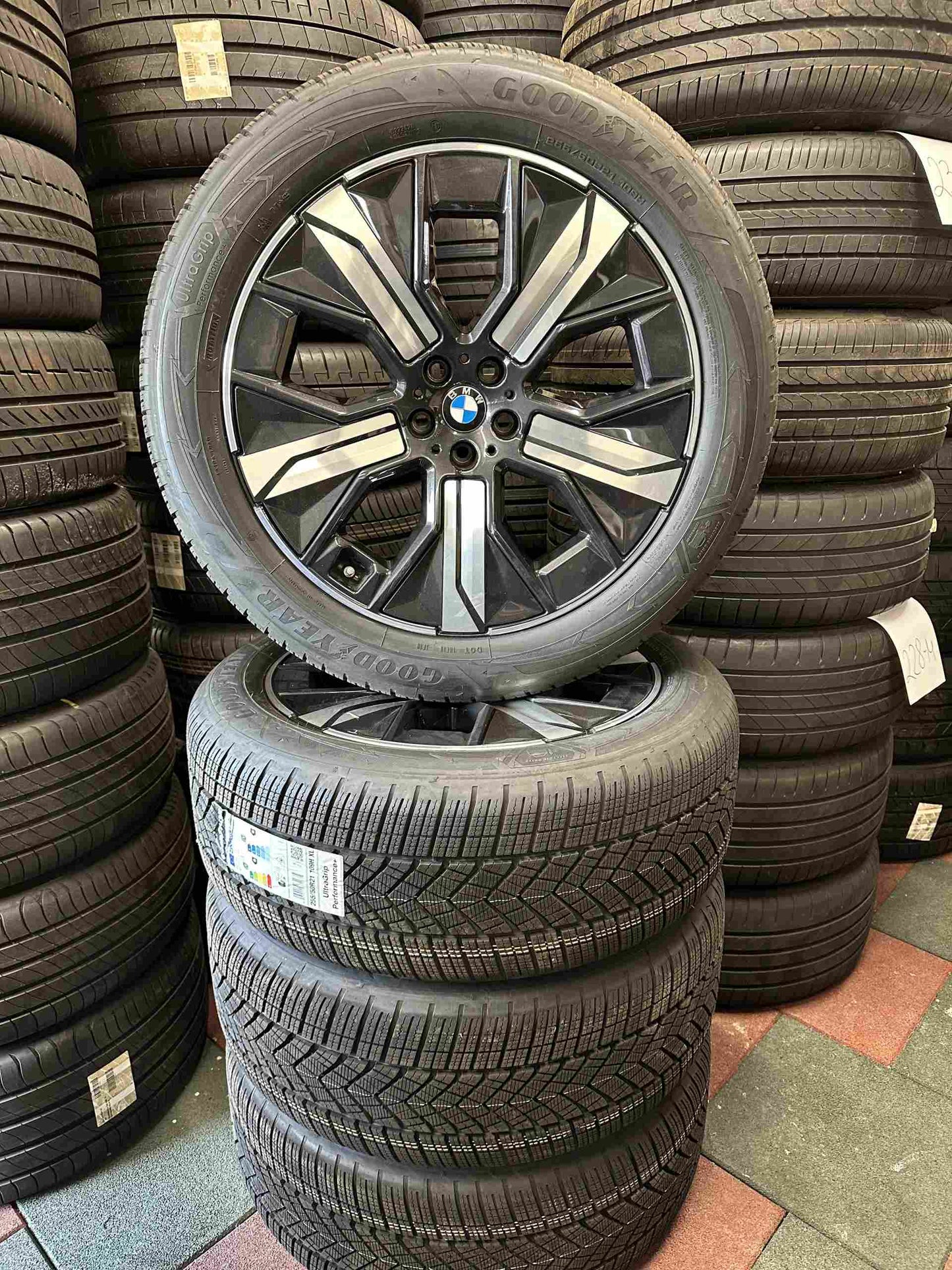 Като Нови Оригинални BMW iX20 i20 21 Zoll 1011 Бмв 21 цола джанти 1011 зимен комплект зимни гуми