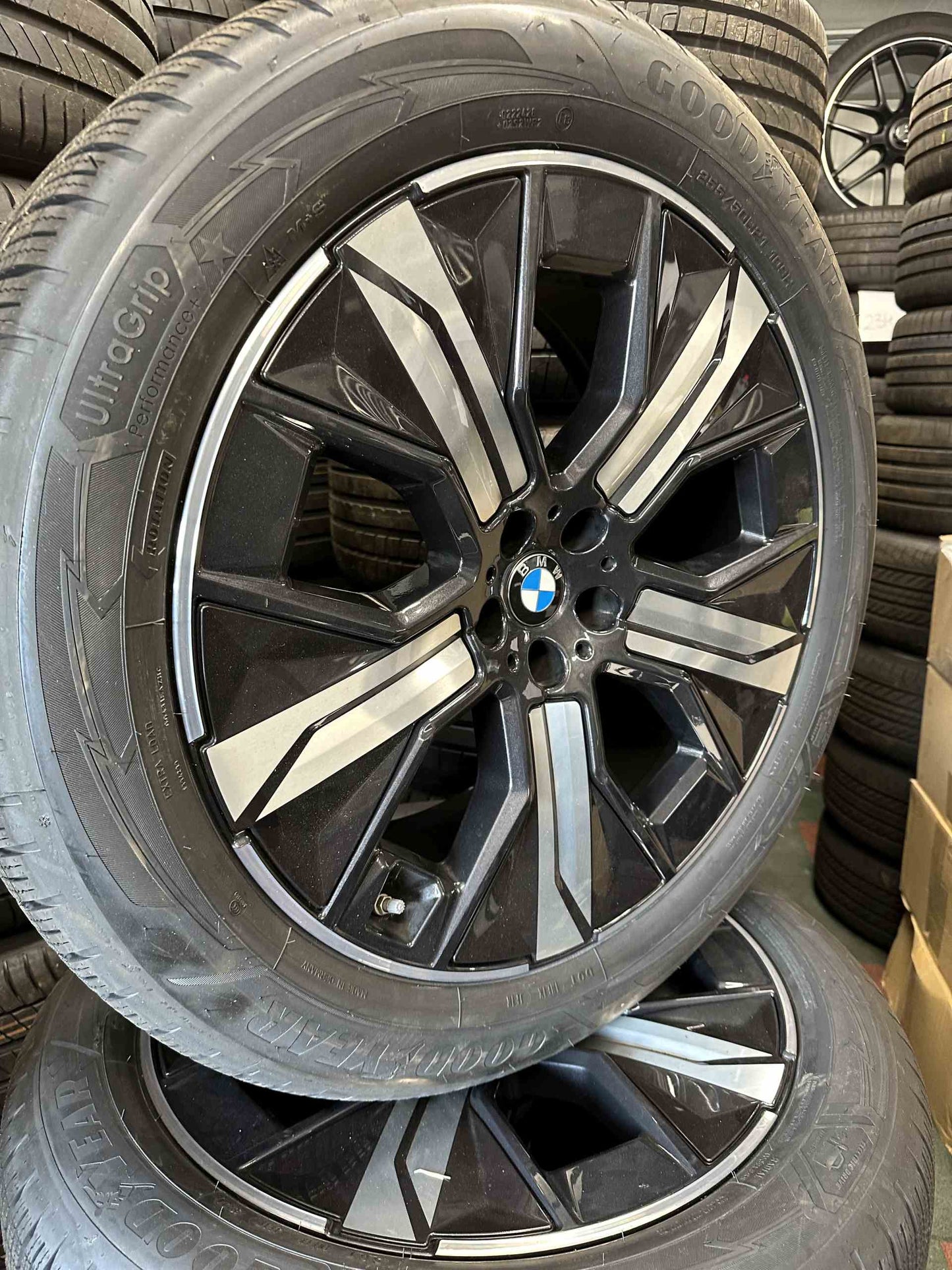 Като Нови Оригинални BMW iX20 i20 21 Zoll 1011 Бмв 21 цола джанти 1011 зимен комплект зимни гуми