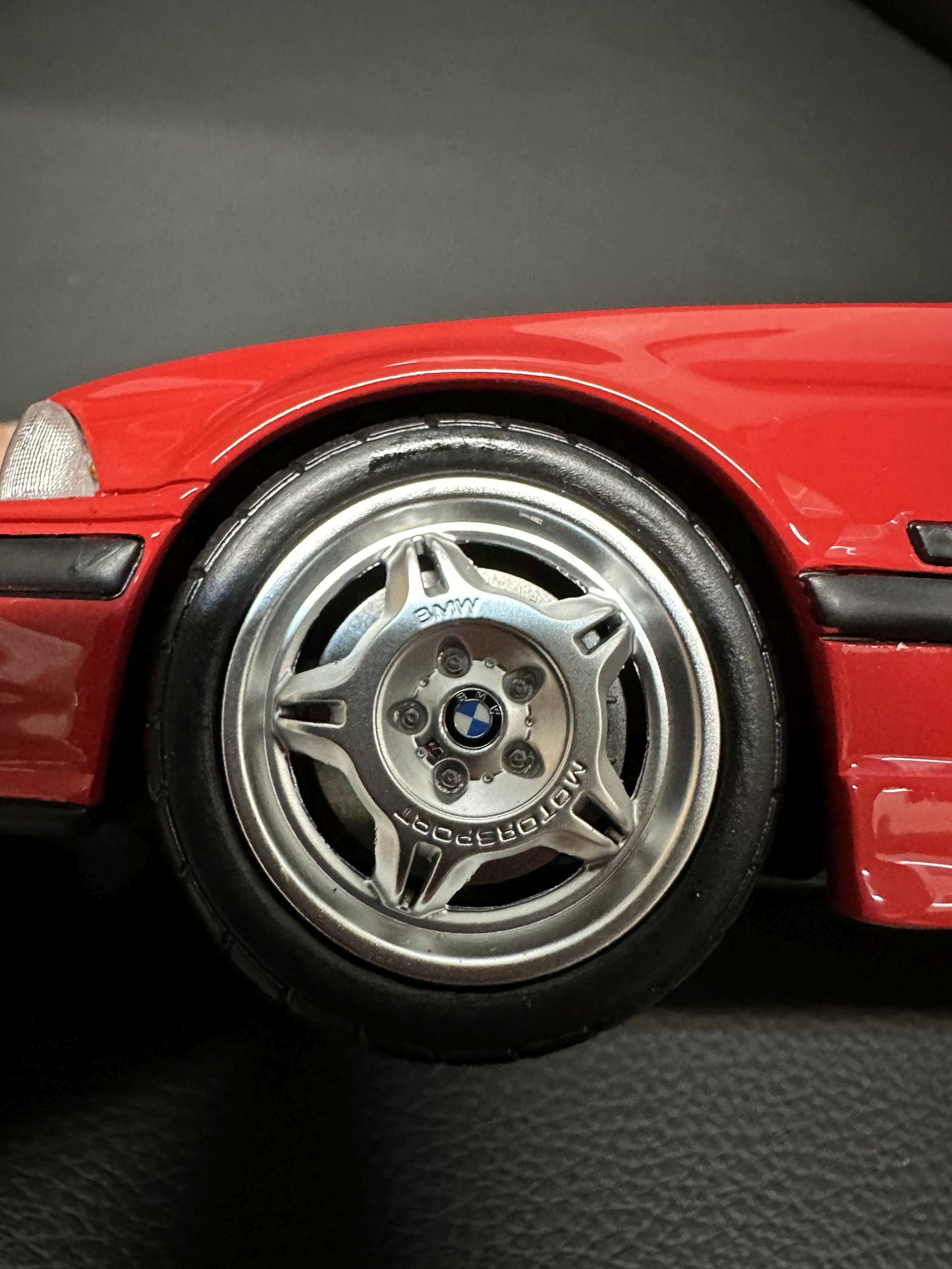 Bmw M3 E36 Cabrio red Limitiert 175/2500 1:18 OTTO OT1048 Бмв M3 Е36 червен Кабрио Лимитирана