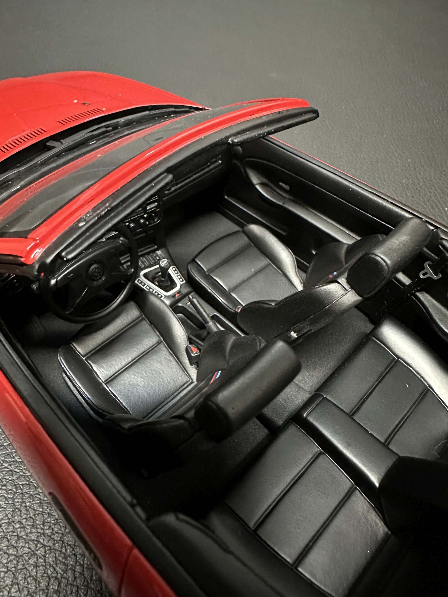 Bmw M3 E36 Cabrio red Limitiert 175/2500 1:18 OTTO OT1048 Бмв M3 Е36 червен Кабрио Лимитирана