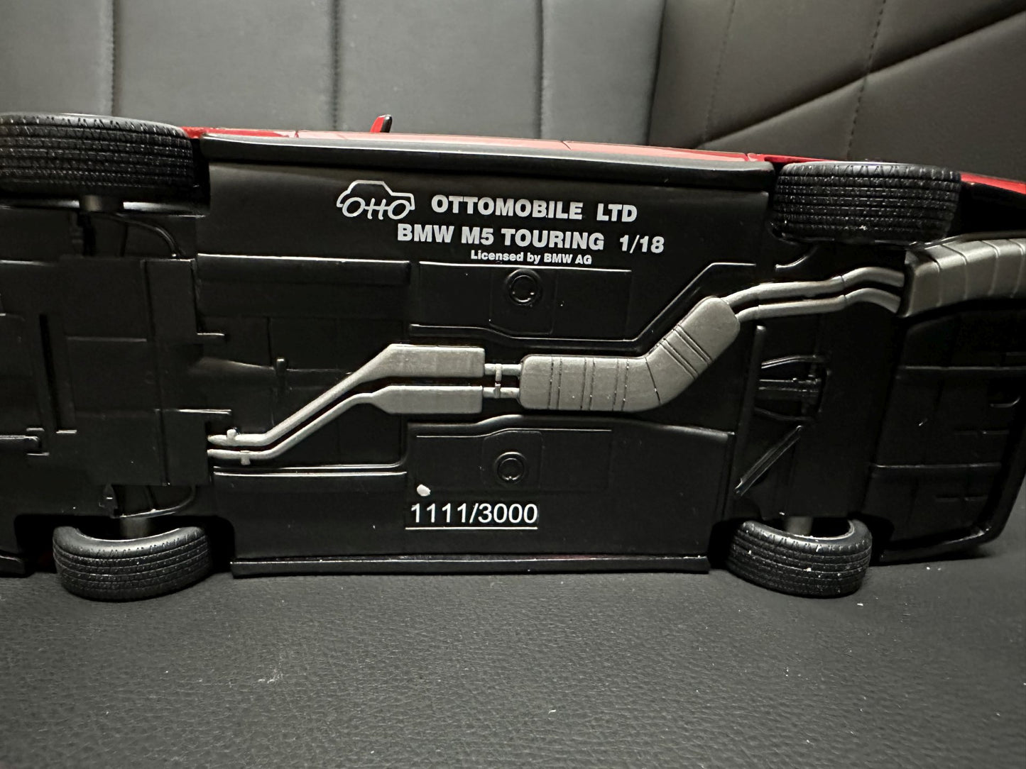 Bmw M5 E34 Kombi red Limitiert 1111/3000 1:18 OTTO OT951 Бмв M5 Е34 Комби червен Лимитирана