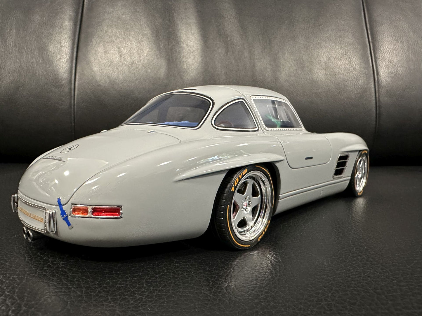 Mercedes Benz 300SL S-Klub Gullwing grey Limitiert 999pcs 1:18 GT Spirit GT418 Мерцедес Бенц 300СЛ сив Лимитирана