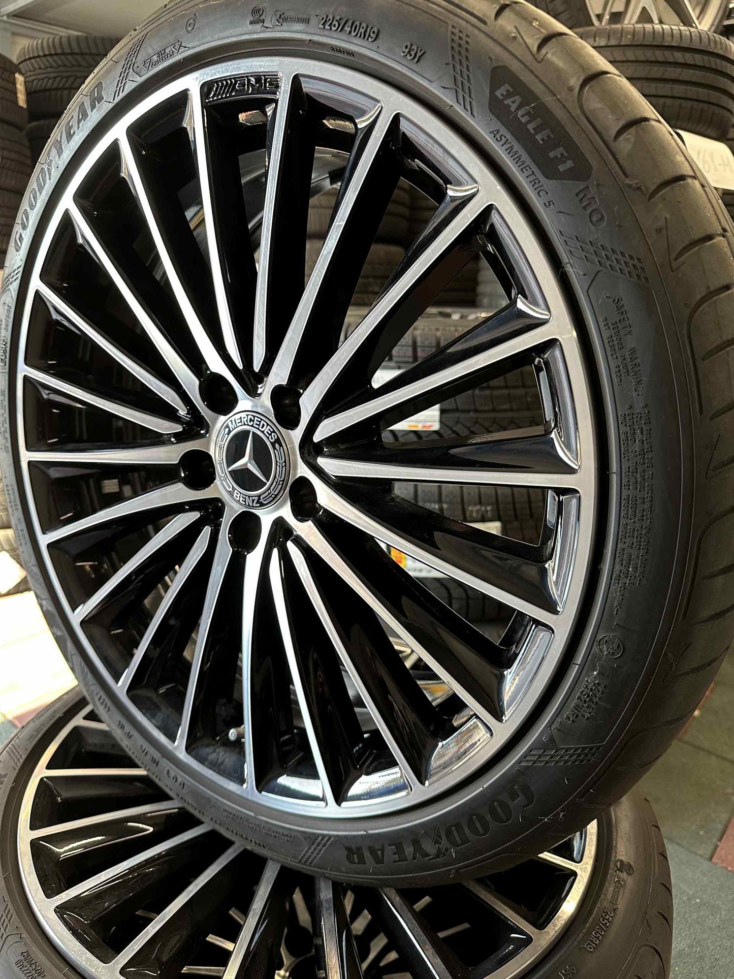 Оригинал Mercedes C klasse W206 AMG 19 Zoll Мерцедес Ц класа W206 19 цола AMG летен комплект летни гуми