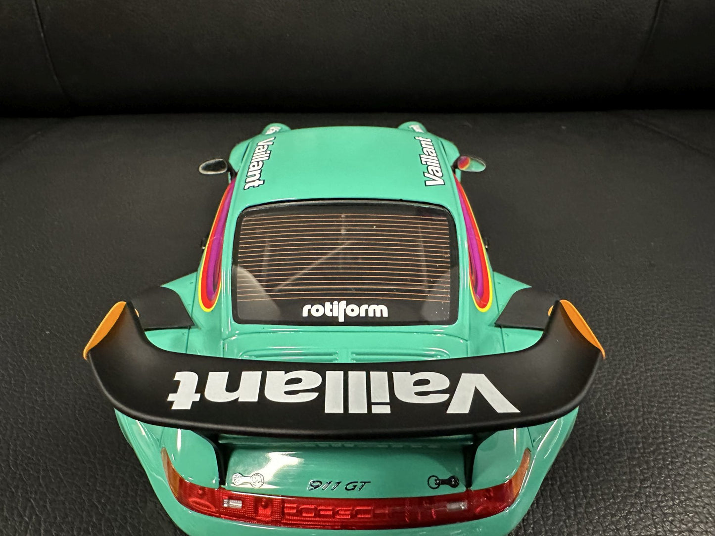 Porsche 911 993 RWB Vaillant Kit 2022 green Limitiert 632/1500 1:18 GT Spirit GT869 Порше 993 зелен Лимитирана