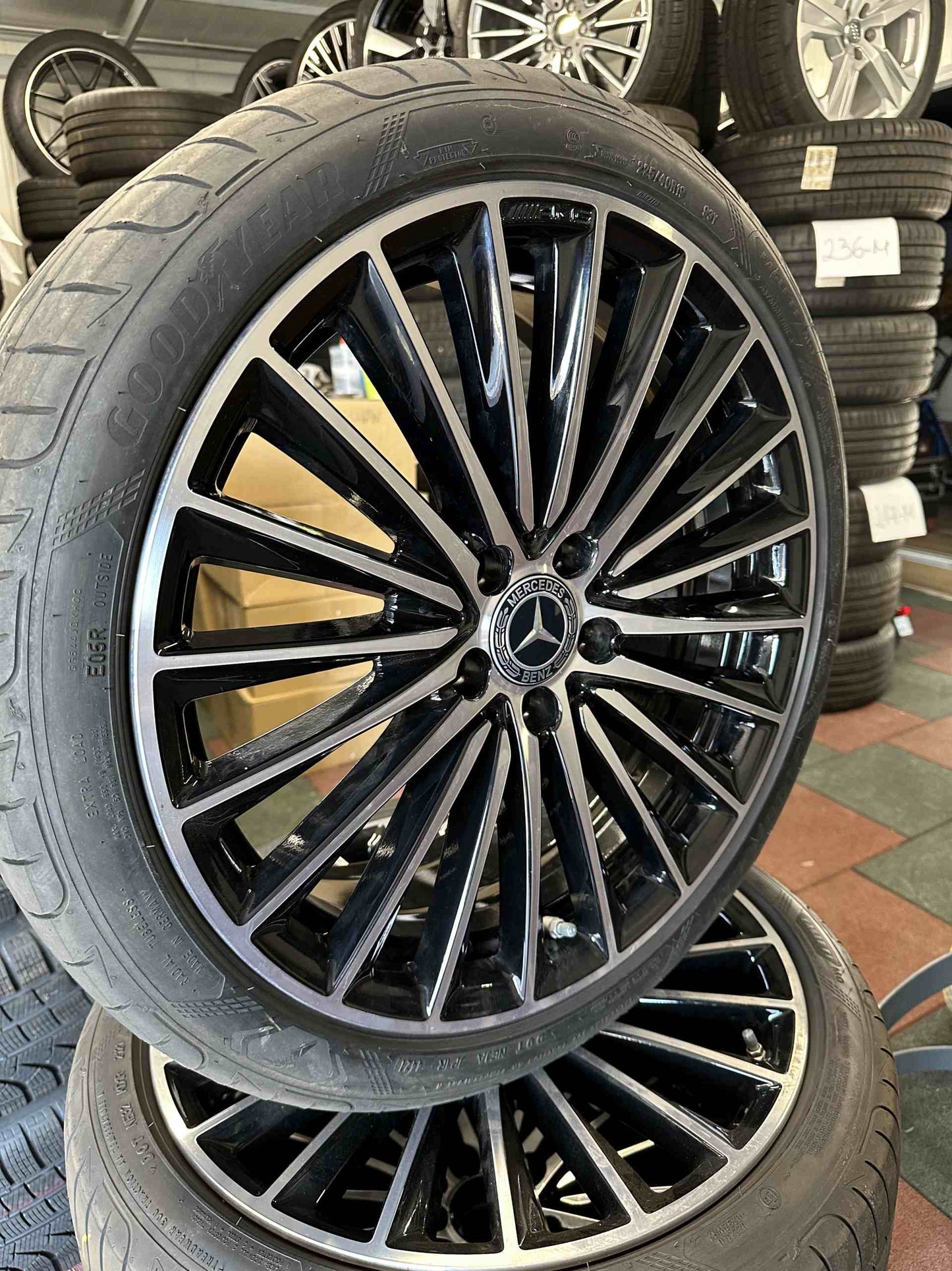 Оригинал Mercedes C klasse W206 AMG 19 Zoll Мерцедес Ц класа W206 19 цола AMG летен комплект летни гуми