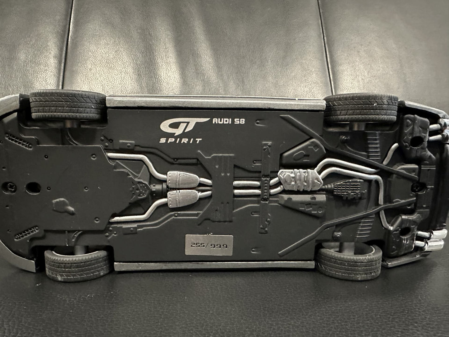 Audi S8 daytona grey Limitiert 255/999 1:18 GT Spirit GT856 Ауди С8 Лимитирана сив