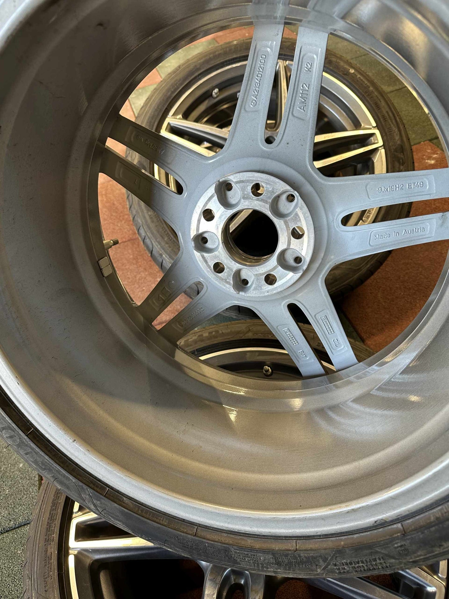 Като Нови Оригинал Mercedes E Klasse 19 Zoll AMG W213 Мерцедес Е класа W213 S213 19 цола AMG джанти летен комплект летни гуми