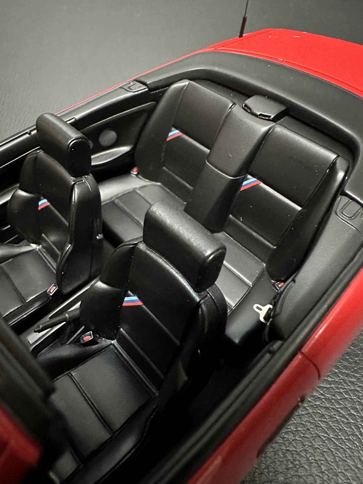 Bmw M3 E36 Cabrio red Limitiert 173/2500 1:18 OTTO OT1048 Бмв M3 Е36 червен Кабрио Лимитирана