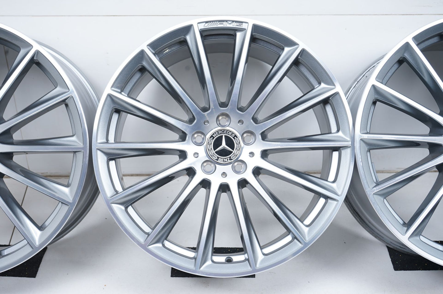 Оригинални като Нови Mercedes S Klasse W223 AMG 20 Zoll Мерцедес С Класа W223 Алуминиеви джанти AMG 20 цола