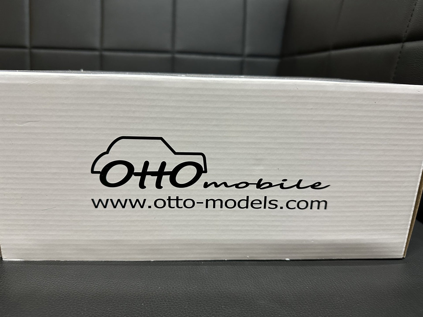 Audi RS6 C5 MTM Clubsport Kombi black Limitiert 1052/3000 1:18 OTTO OT992 Ауди РС6 МТМ черен Комби Лимитирана