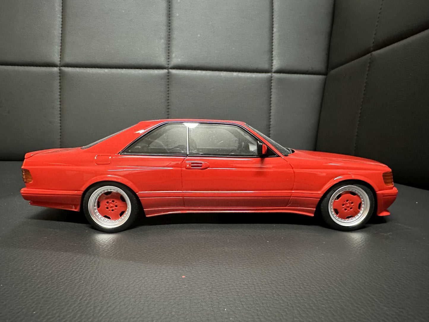 Mercedes Benz 560SEC AMG W126 Red Limitiert 1968/2000 1:18 OTTO OT995 Мерцедес Бенц Лимитирана червен