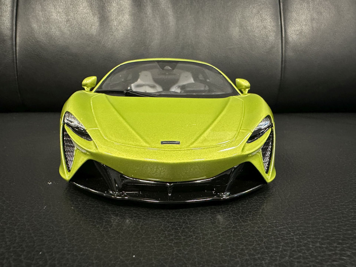 Mclaren Artura green Limitiert 701/999 1:18 GT Spirit GT400 Макларън Артура зелен Лимитирана