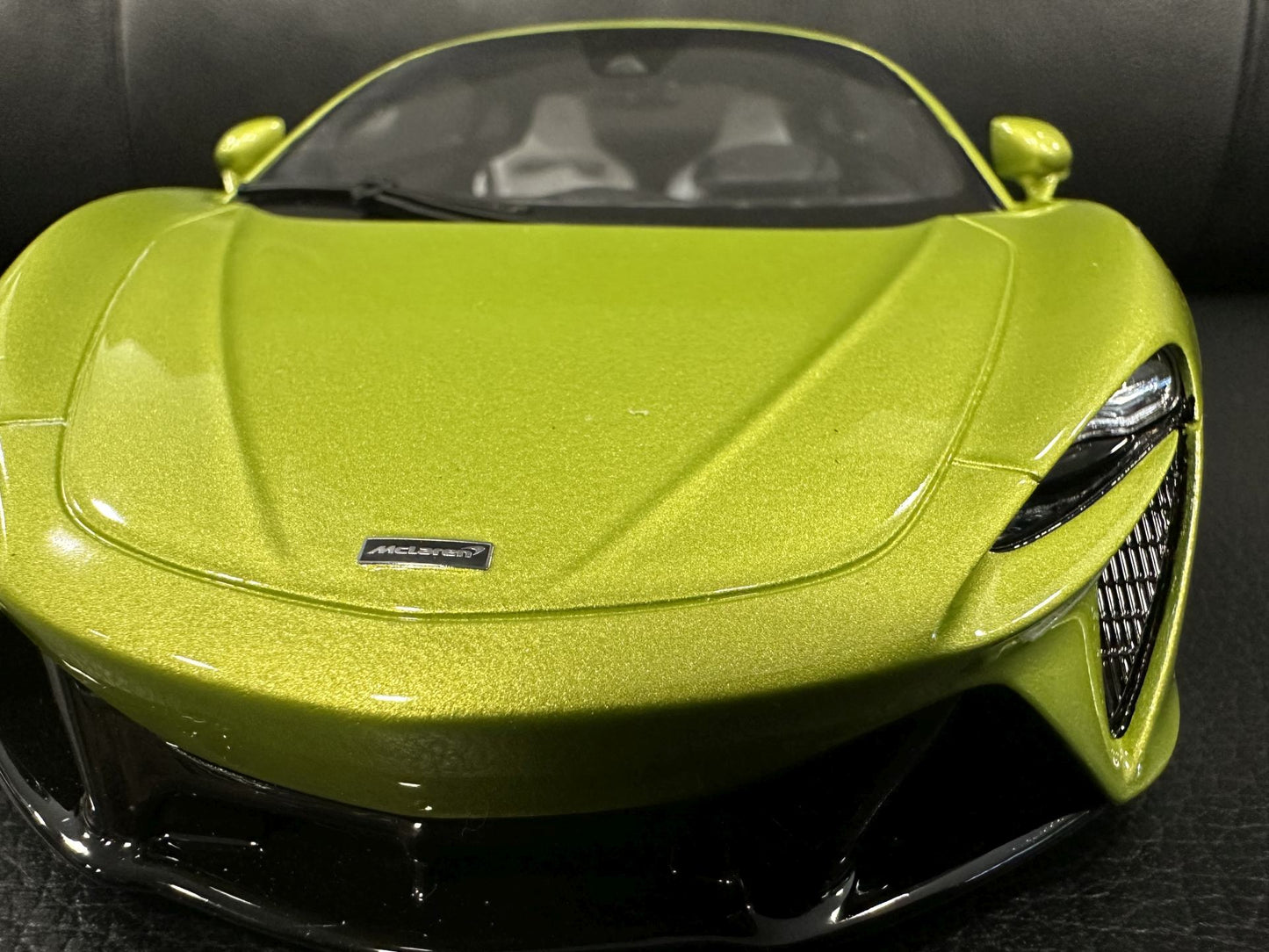 Mclaren Artura green Limitiert 701/999 1:18 GT Spirit GT400 Макларън Артура зелен Лимитирана